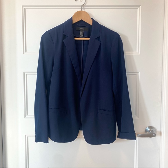 F21 Size Small Women’s Navy Blue Lightweight blazer with pockets - Picture 2 of 8